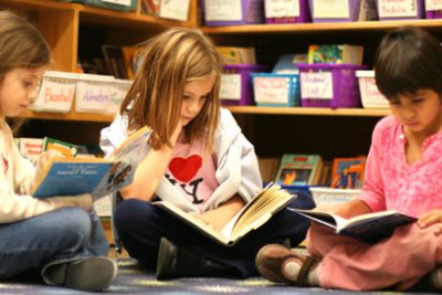 Dạy trẻ thói quen đọc sách mỗi ngày